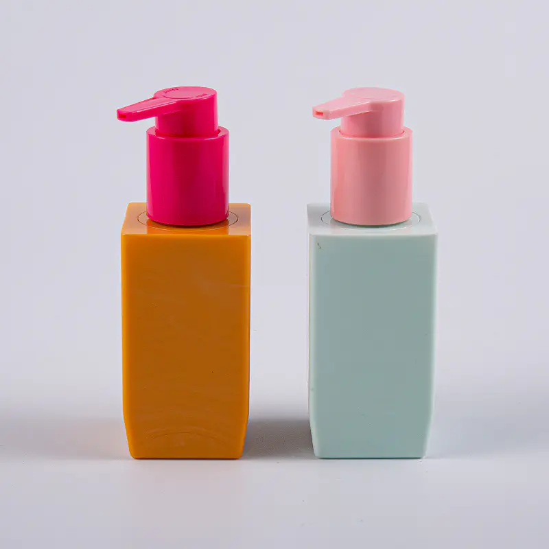 다수 색깔 선택권 사각 모양 50ml PETG 플라스틱 펌프를 가진 두꺼운 벽 로션 병 