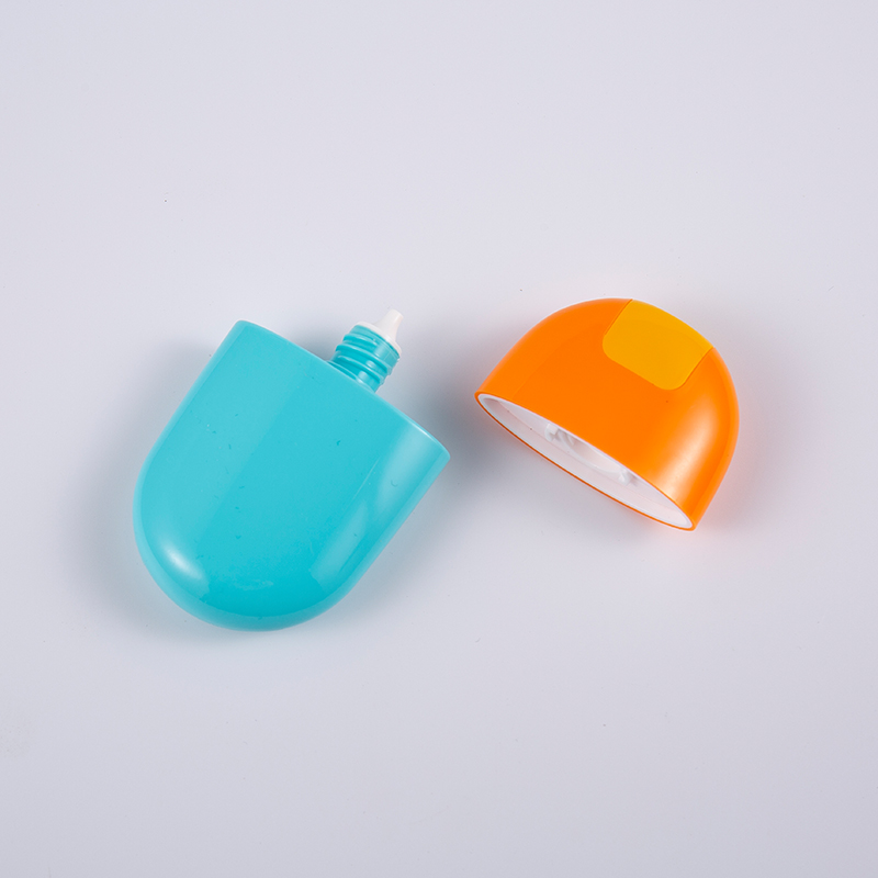 스크류 캡이 있는 솔리드 블루 컬러 30ml 50ml EVOH 다층 자외선 차단제 병