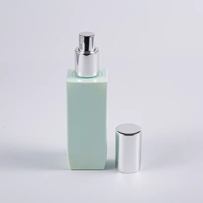 다수 색깔 선택권 사각 모양 100ml PETG 알루미늄 펌프 모자를 가진 두꺼운 벽 로션 병 