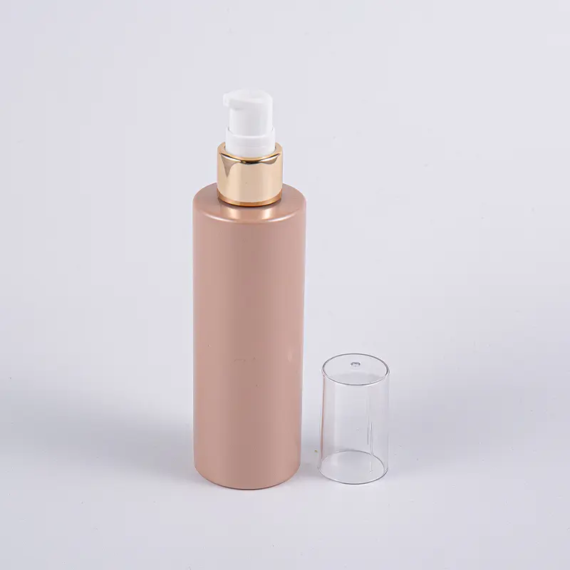 화장품은 분무기 펌프와 함께 120ml PET 플라스틱 병을 사용합니다.